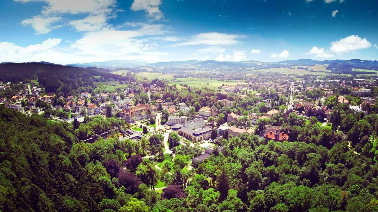 Appartamento Apartament Jasminowy Kudowa-Zdrój Esterno foto