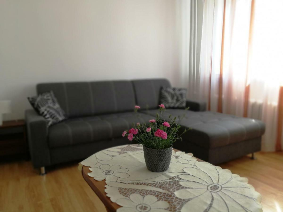 Appartamento Apartament Jasminowy Kudowa-Zdrój Esterno foto